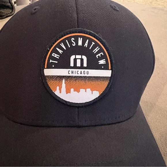 NWT Travis Mathew Chicago Lincoln Park Fitted Hat, Size S/M - Picture 3 of 8